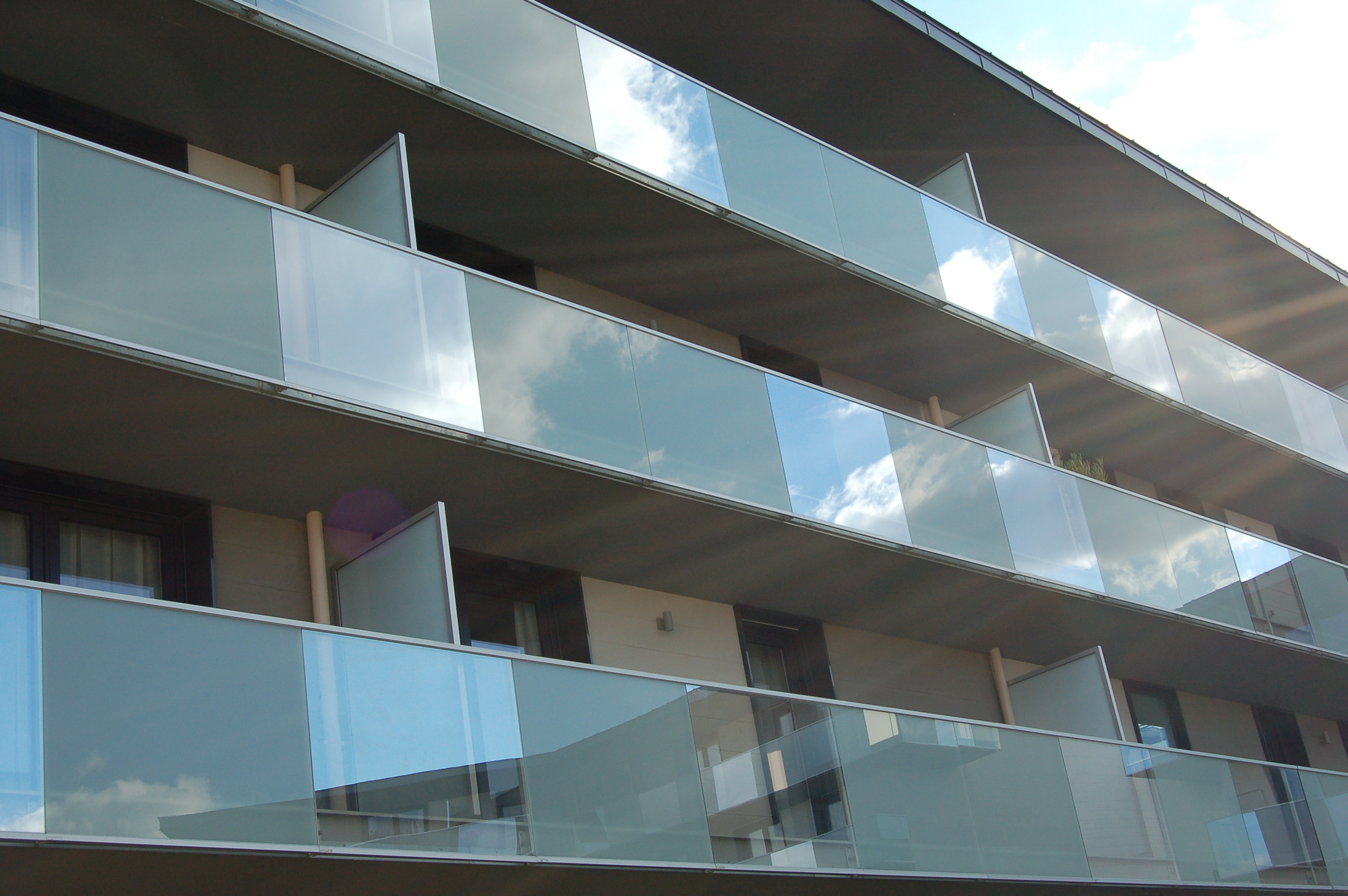 Balcons, reflet, résidence séniors, verre réfléchissant, HGA – Hubert Godet Architectes